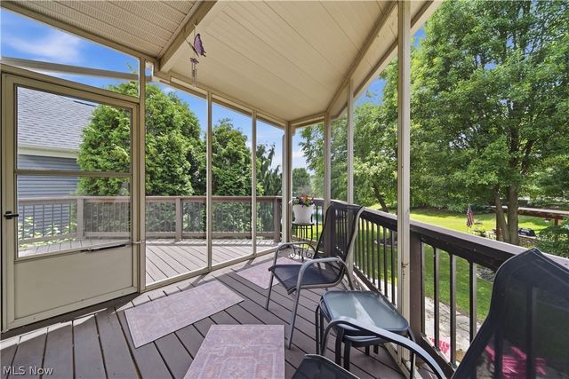 1070 Wedgefield Court NE, North Canton, OH 44720