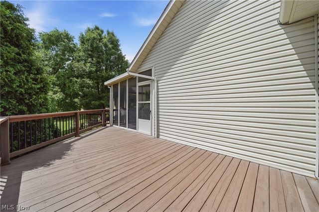 1070 Wedgefield Court NE, North Canton, OH 44720