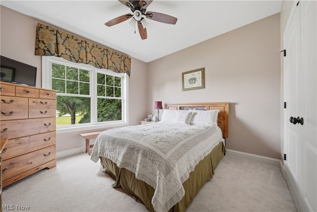 1070 Wedgefield Court NE, North Canton, OH 44720