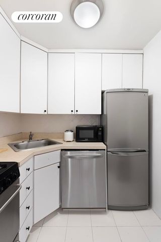 330 E 49th St Apt 10G, New York City, NY 10017