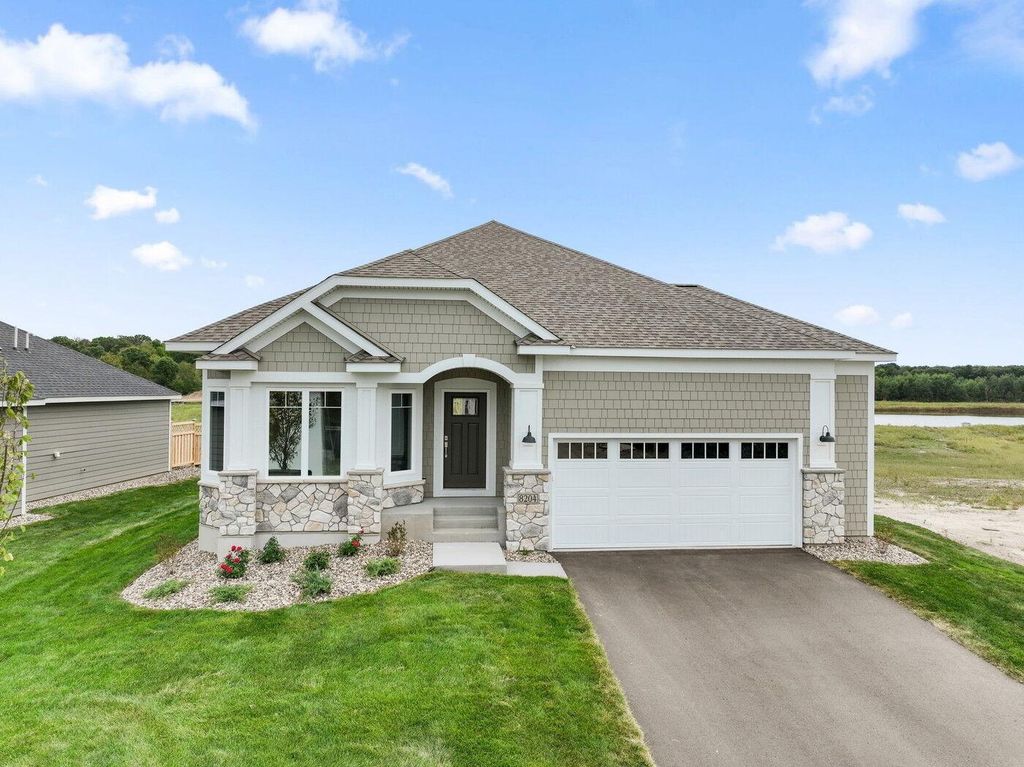 8204 Haywood Drive, Lino Lakes, MN 55014 — photo 2