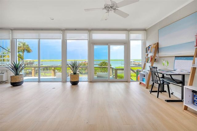 104 Talahi Island Lane, Brunswick, GA 31520