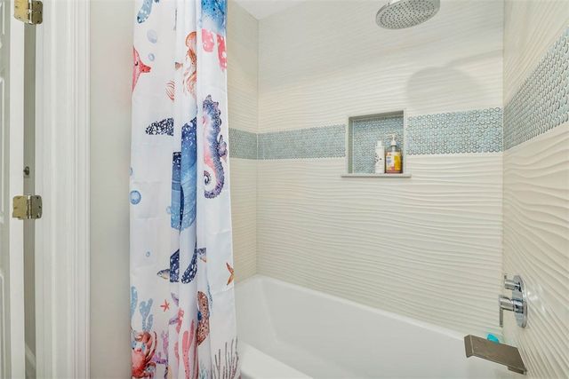 104 Talahi Island Lane, Brunswick, GA 31520