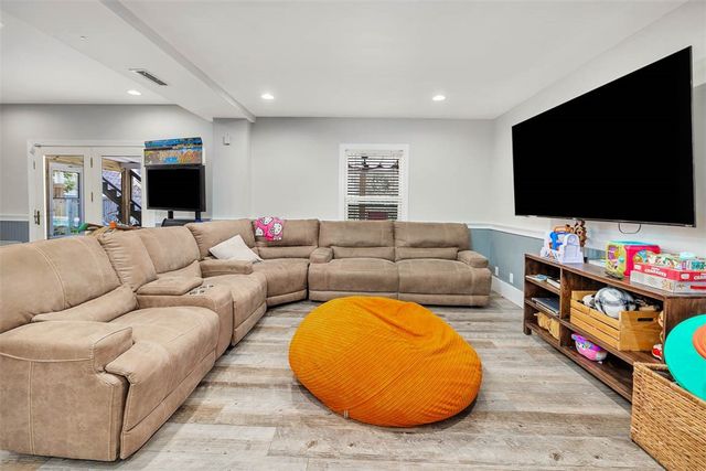 104 Talahi Island Lane, Brunswick, GA 31520