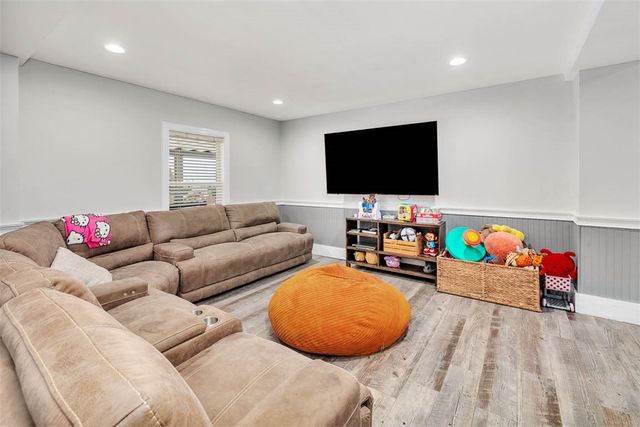 104 Talahi Island Lane, Brunswick, GA 31520