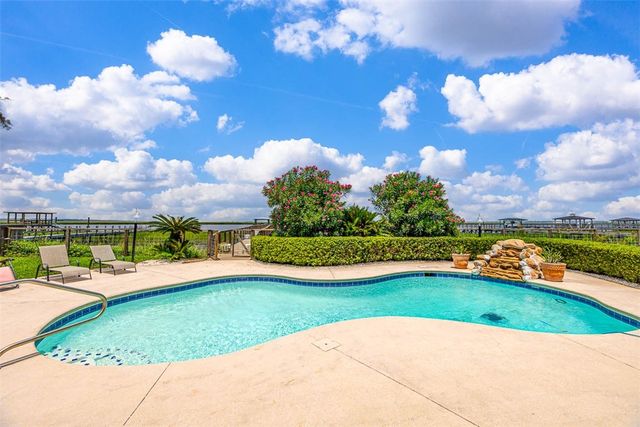 104 Talahi Island Lane, Brunswick, GA 31520