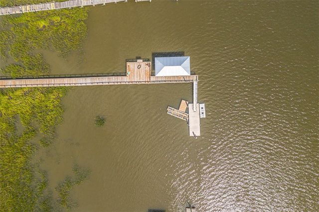 104 Talahi Island Lane, Brunswick, GA 31520