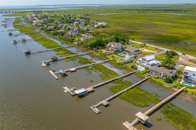 104 Talahi Island Lane, Brunswick, GA 31520