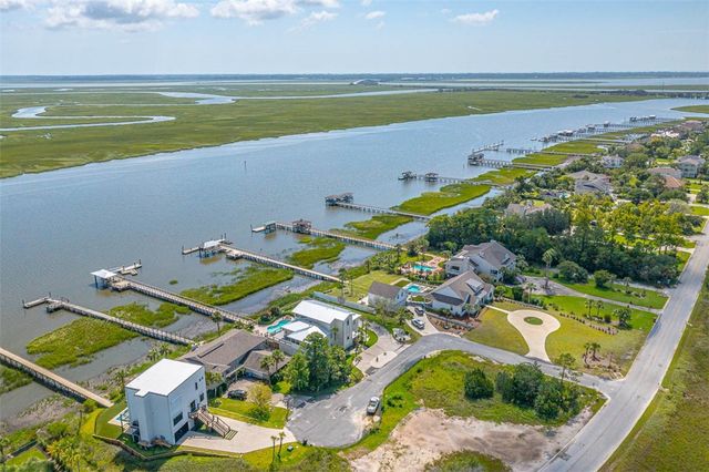 104 Talahi Island Lane, Brunswick, GA 31520