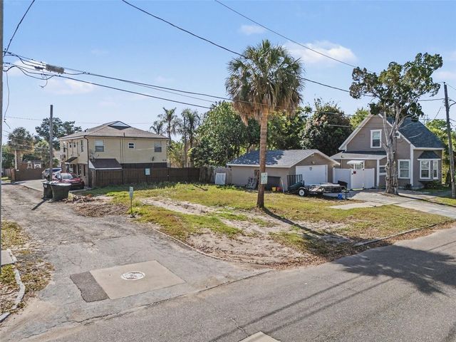 1816 10TH STREET S, St Petersburg, FL 33705