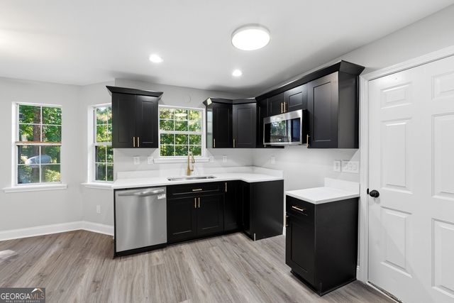620 Allens Landing Drive, Lawrenceville, GA 30045