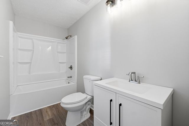 620 Allens Landing Drive, Lawrenceville, GA 30045