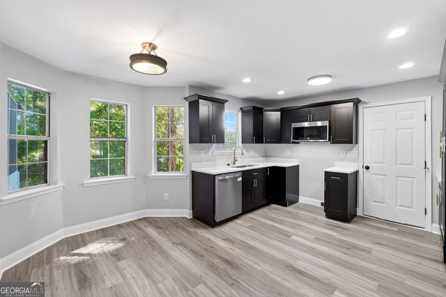 620 Allens Landing Drive, Lawrenceville, GA 30045
