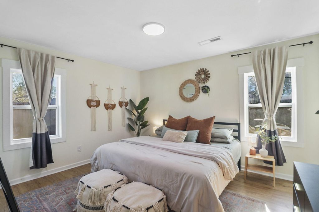 Image 23 of property listing at 109 Marion Road, Summerville, SC 29486