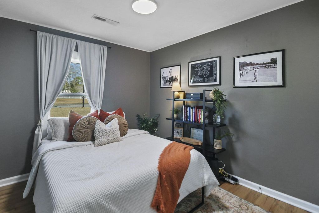 Image 25 of property listing at 109 Marion Road, Summerville, SC 29486