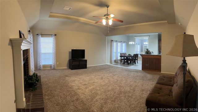 11906 E 99th Street North, Owasso, OK 74055