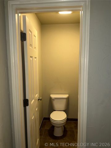 11906 E 99th Street North, Owasso, OK 74055