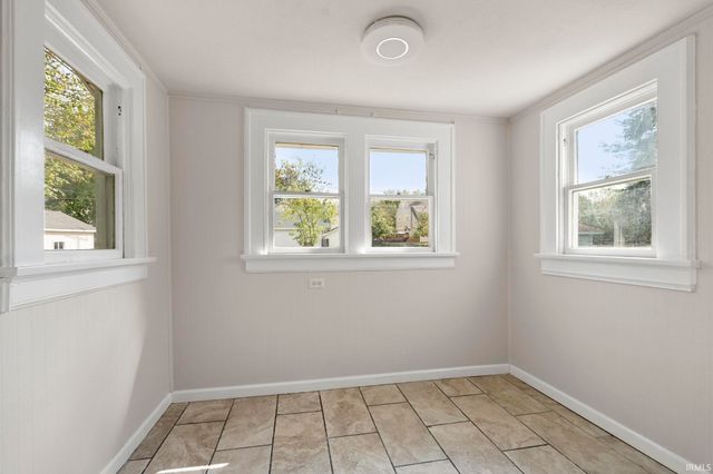 1206 N Anthony Boulevard, Fort Wayne, IN 46805