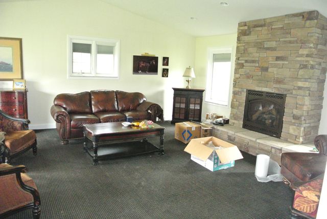 7436 Oak Bay Drive, White Lake, MI 48383