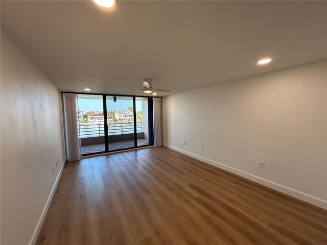 6260 KIPPS COLONY COURT 203, Gulfport, FL 33707