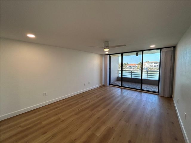 6260 KIPPS COLONY COURT 203, Gulfport, FL 33707