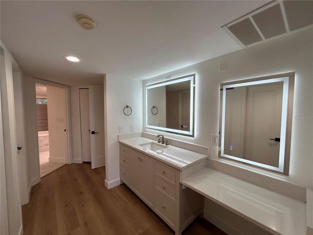 6260 KIPPS COLONY COURT 203, Gulfport, FL 33707