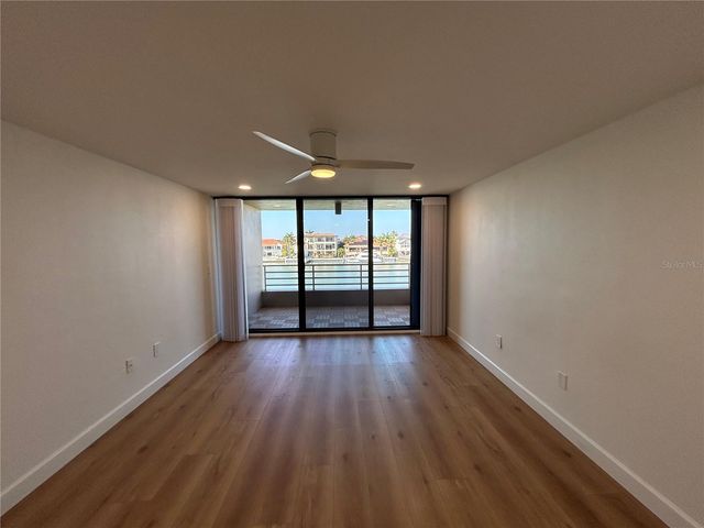 6260 KIPPS COLONY COURT 203, Gulfport, FL 33707