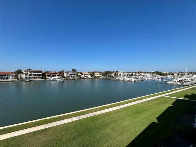 6260 KIPPS COLONY COURT 203, Gulfport, FL 33707