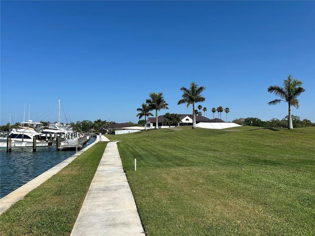 6260 KIPPS COLONY COURT 203, Gulfport, FL 33707