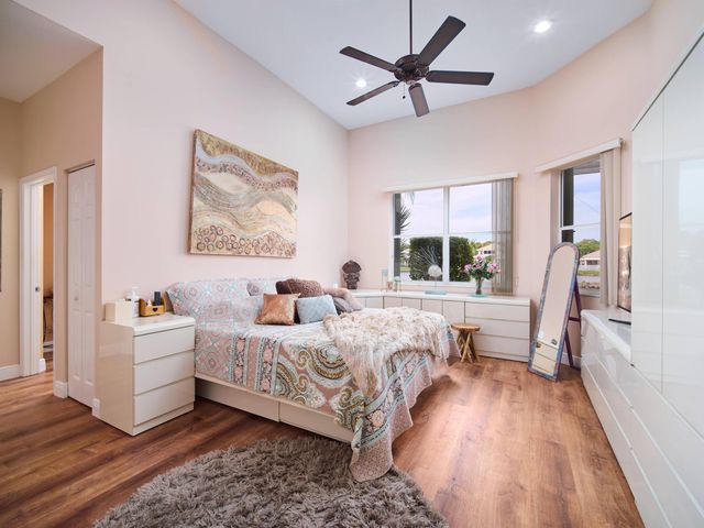 51 Monterey Pointe Drive, Palm Beach Gardens, FL 33418