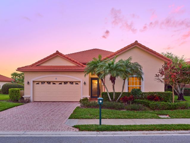 51 Monterey Pointe Drive, Palm Beach Gardens, FL 33418