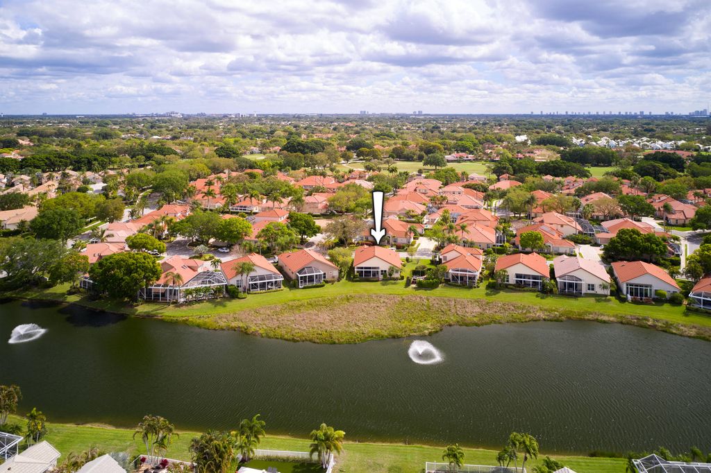 51 Monterey Pointe Drive, Palm Beach Gardens, FL 33418