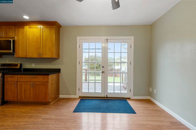 42 Hillcrest Ave, Pittsburg, CA 94565