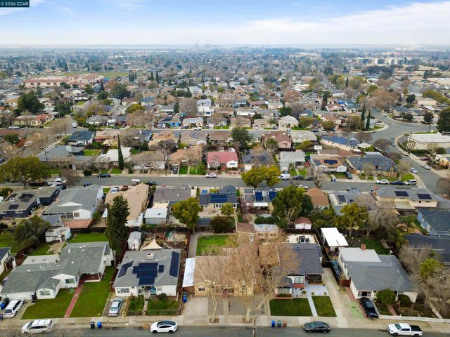 42 Hillcrest Ave, Pittsburg, CA 94565