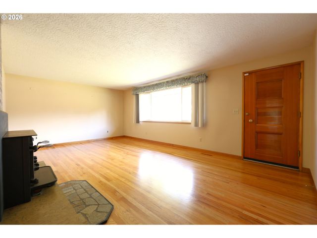 10101 Se 49TH Ave, Milwaukie, OR 97222