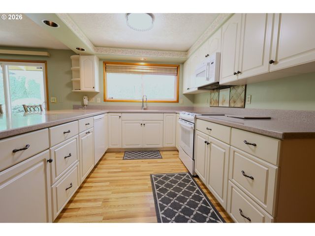 10101 Se 49TH Ave, Milwaukie, OR 97222