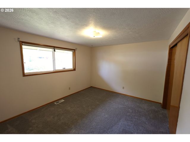 10101 Se 49TH Ave, Milwaukie, OR 97222