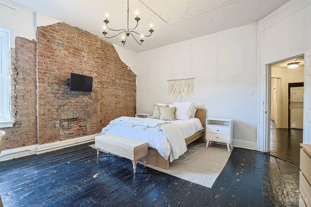 724 Main Street, Cincinnati, OH 45202