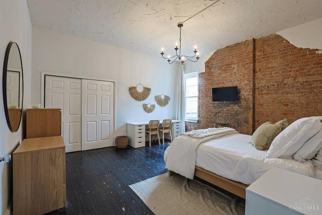 724 Main Street, Cincinnati, OH 45202