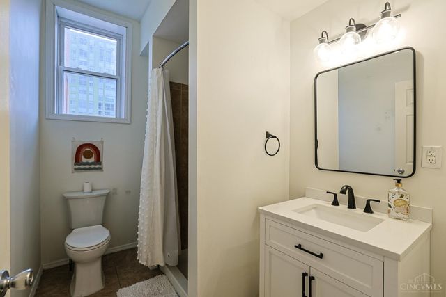 724 Main Street, Cincinnati, OH 45202