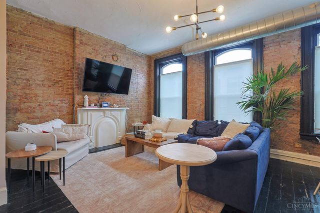 724 Main Street, Cincinnati, OH 45202