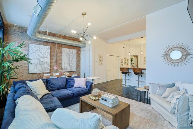 724 Main Street, Cincinnati, OH 45202