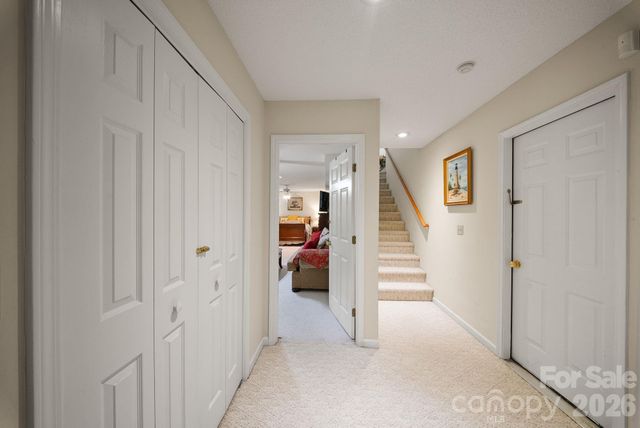 16 Zachary Ridge Road, Asheville, NC 28804