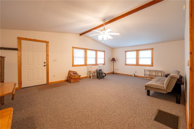 480 Sandworks Rd, East Huntingdon, PA 15639