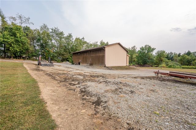 480 Sandworks Rd, East Huntingdon, PA 15639