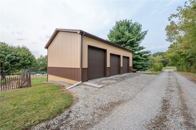 480 Sandworks Rd, East Huntingdon, PA 15639