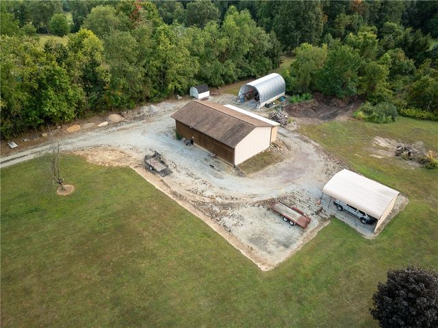 480 Sandworks Rd, East Huntingdon, PA 15639