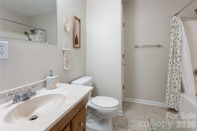 16 Kinsale Drive, Leicester, NC 28748