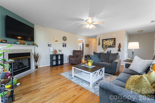 16 Kinsale Drive, Leicester, NC 28748