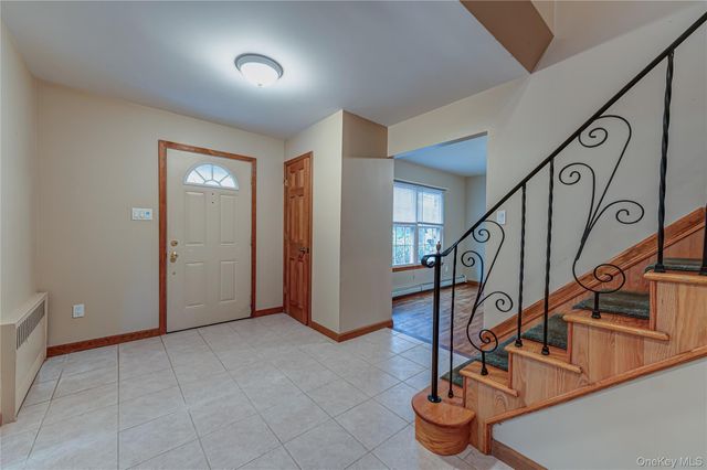 15 Washington Avenue, Miller Place, NY 11764